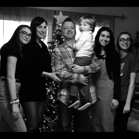 Meet Your Posher! - Picture 5 of 8